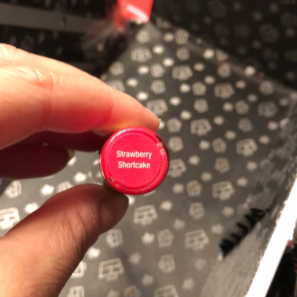 SeneGence Clear Out Sale!